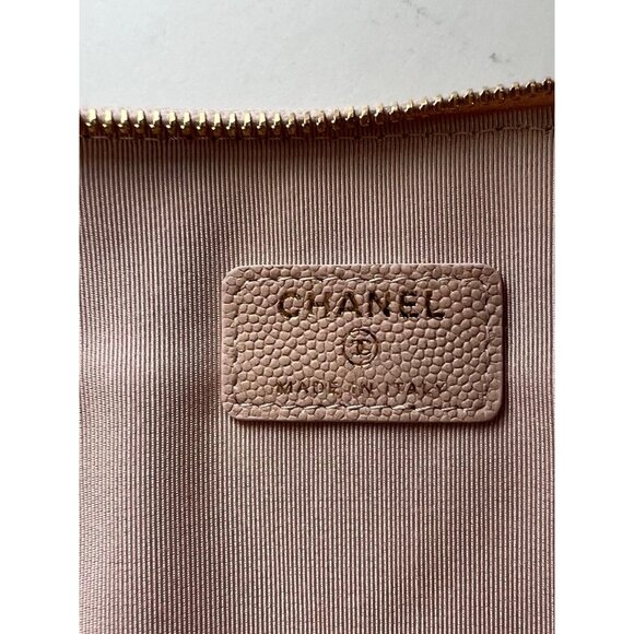 Chanel Caviar Chevron Quilted Large Beige Leather Cosmetic Clutch Bag - Picture 7 of 12